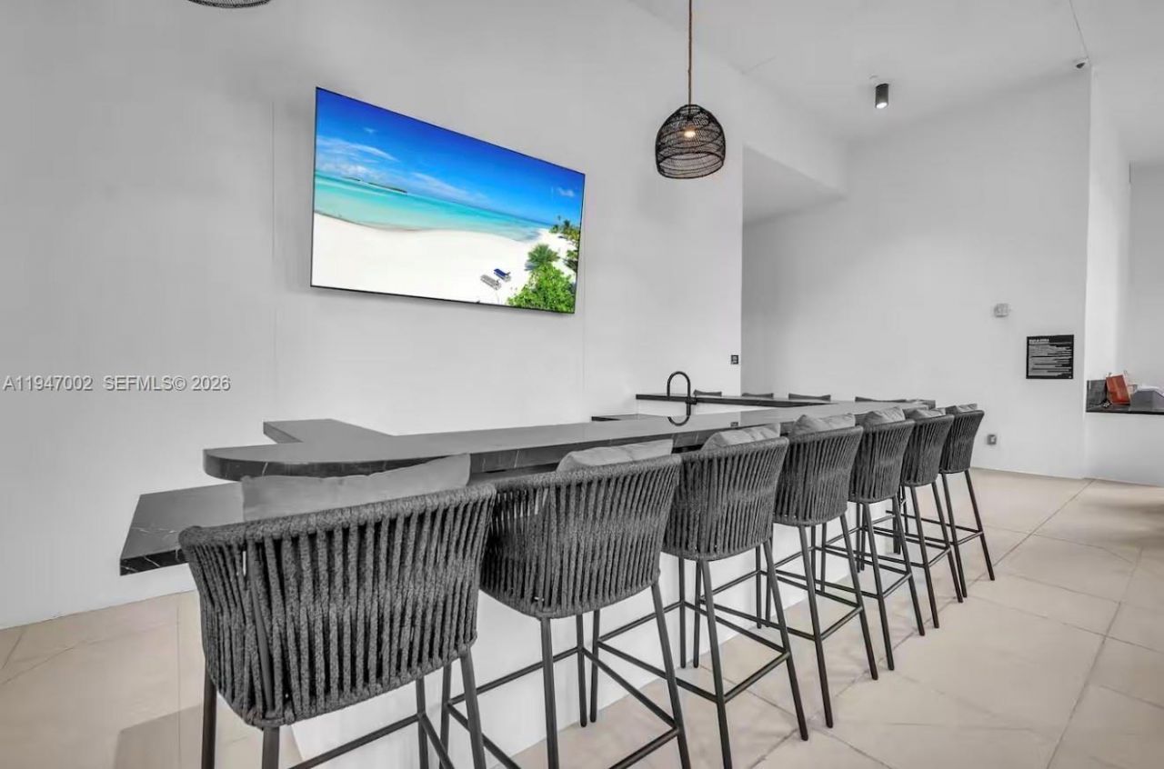 225 N Miami Ave , Unit 1102, Miami, FL 33128 Photo