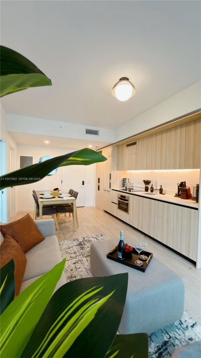 225 N Miami Ave , Unit 1102, Miami, FL 33128 Photo