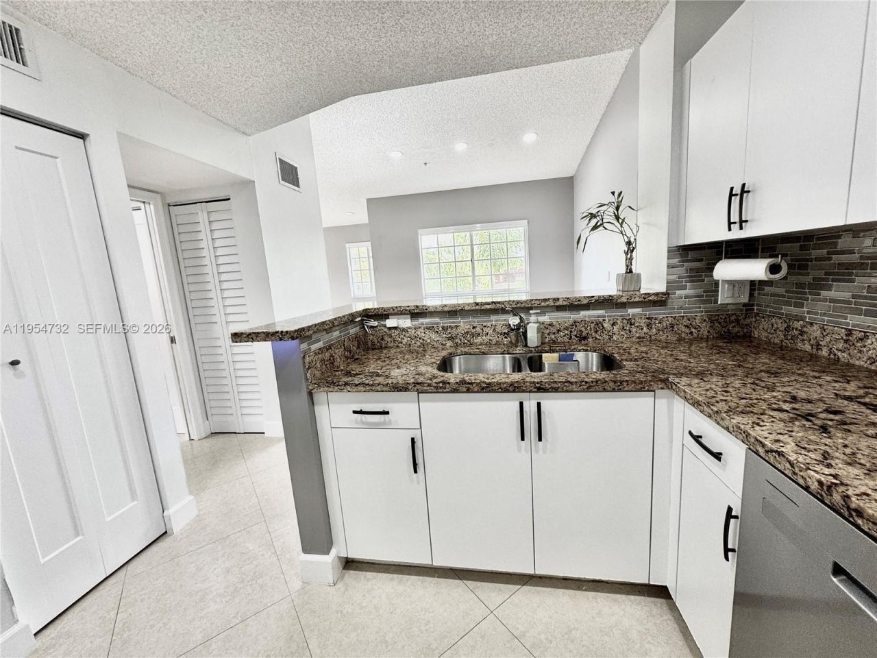 2133 Renaissance Blvd, Unit 307, Miramar, FL 33025 Photo