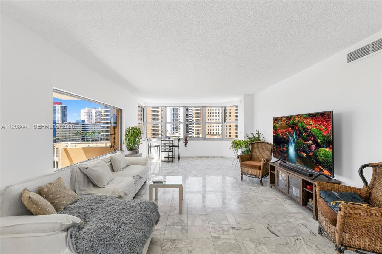 1950 S Ocean Dr, Unit #5F, Hallandale Beach, FL 33009 Photo