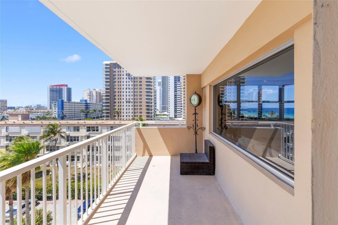 1950 S Ocean Dr, Unit #5F, Hallandale Beach, FL 33009 Photo