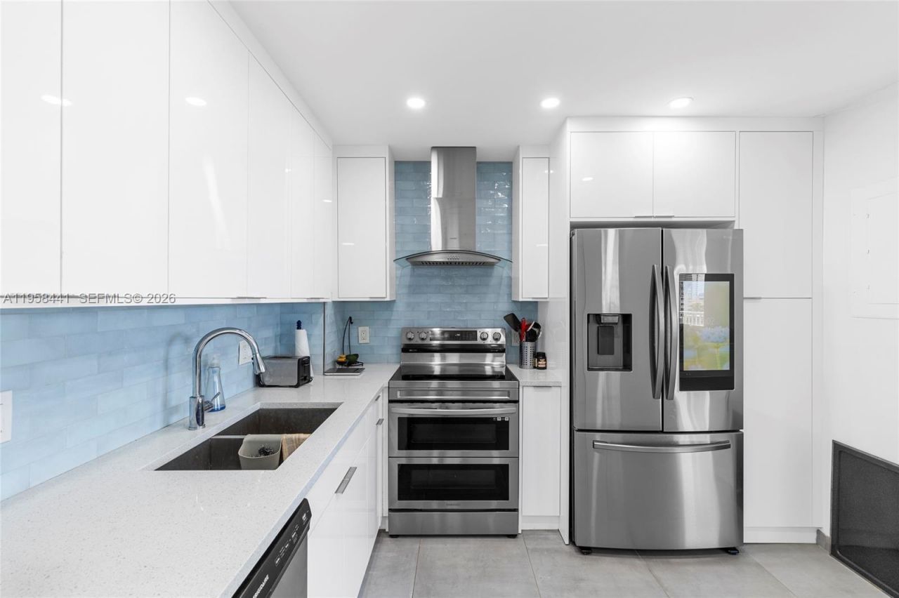 1950 S Ocean Dr, Unit #5F, Hallandale Beach, FL 33009 Photo