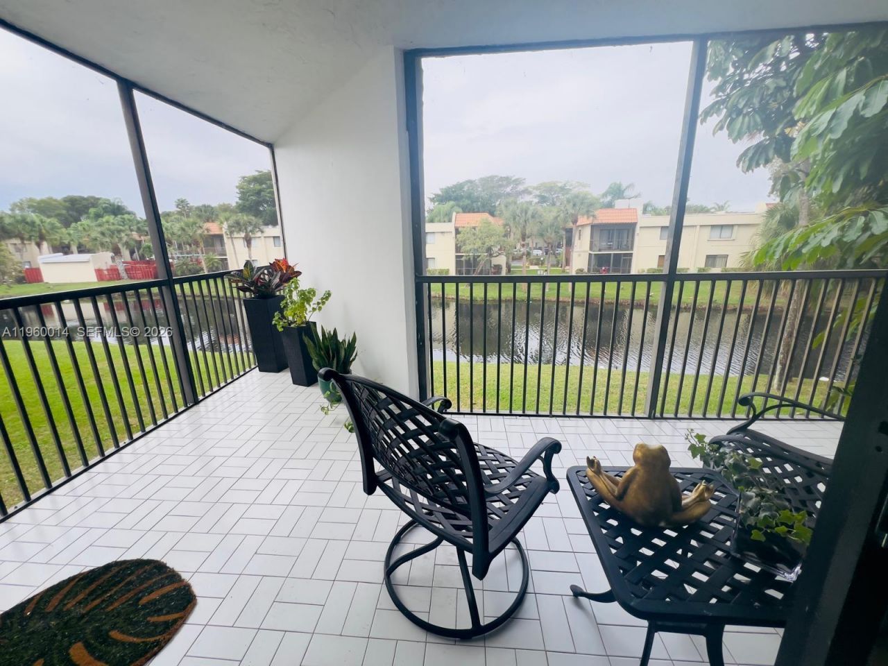 491 Racquet Club Rd, Unit 211, Weston, FL 33326 Photo