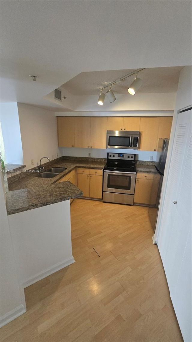 1919 Van Buren St, Unit 411A, Hollywood, FL 33020 Photo