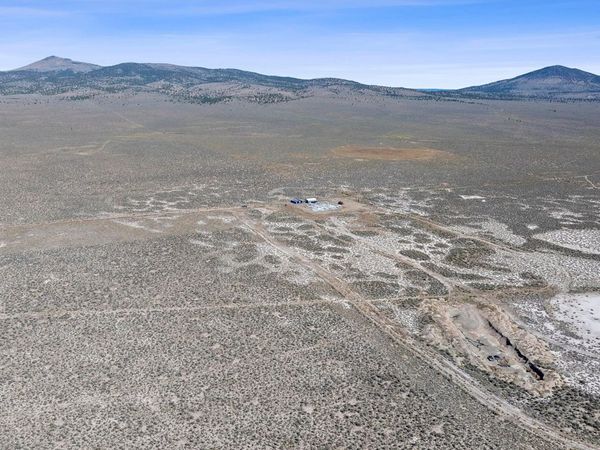 31868 Highway 20, Christmas Valley, OR 97641