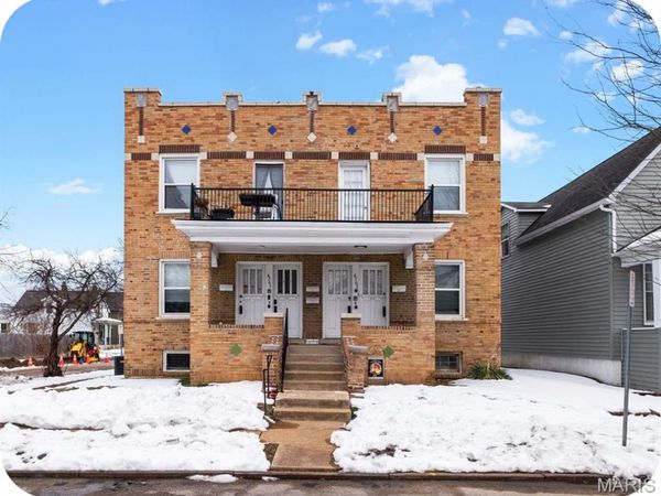 4763 Goethe Avenue , St Louis, MO 63116