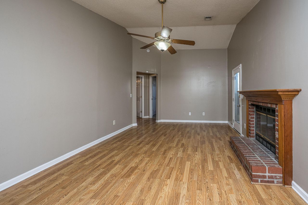 218 Okehampton Drive Photo 14