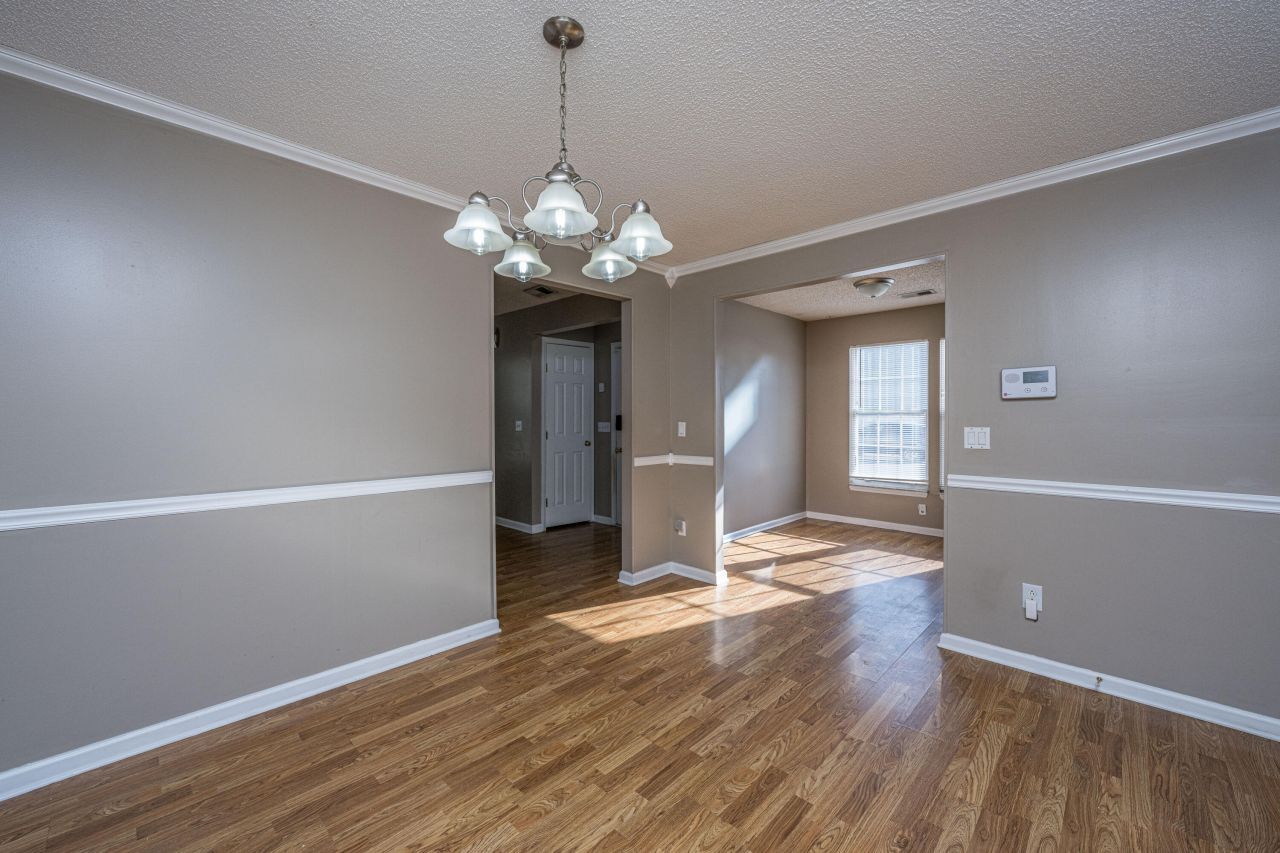 218 Okehampton Drive Photo 17