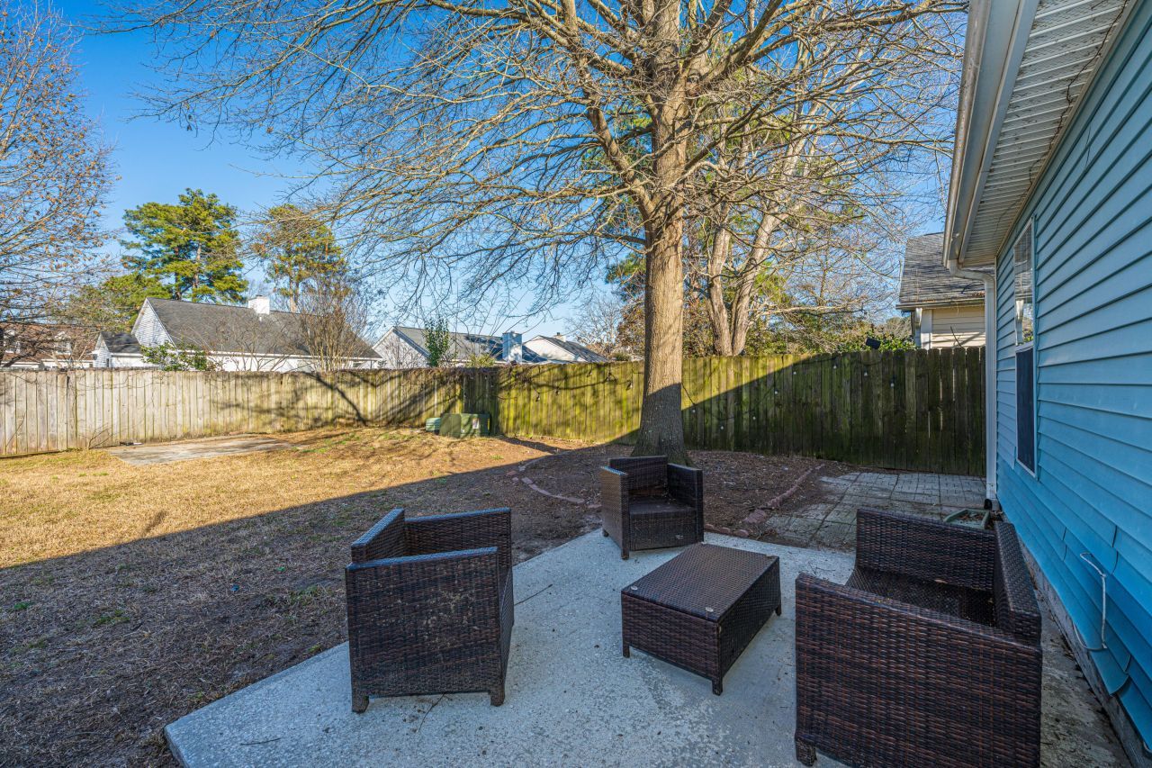 218 Okehampton Drive Photo 41