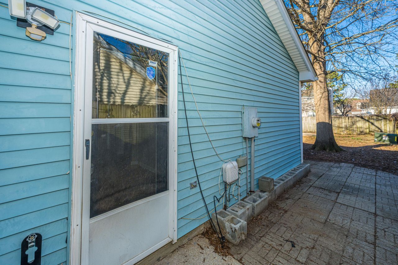 218 Okehampton Drive Photo 46