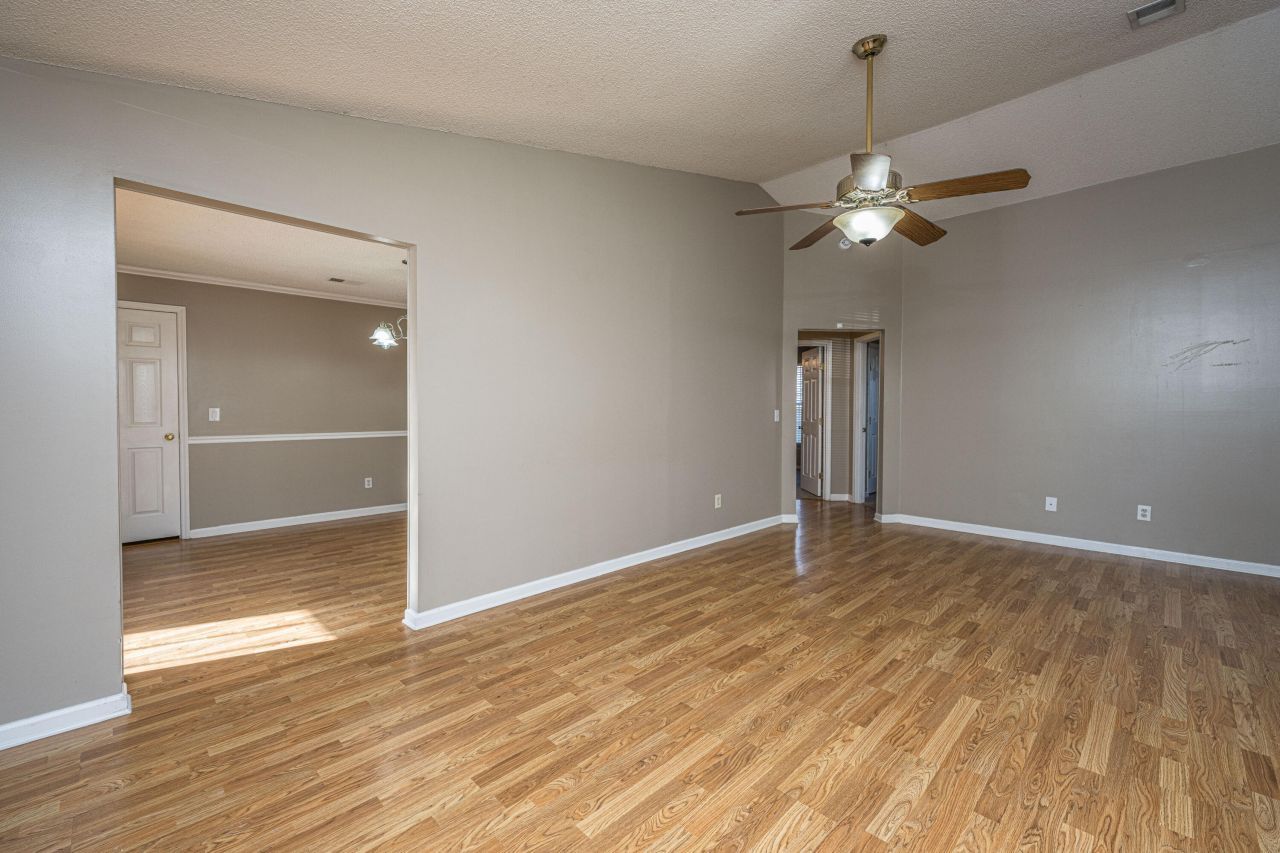 218 Okehampton Drive Photo 6