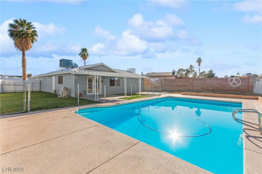 5155 Saratoga Drive, Las Vegas, NV 89120 Main Photo