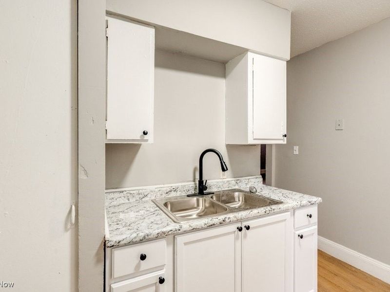 1093 E 147th Street, Cleveland, OH 44110 Photo 13