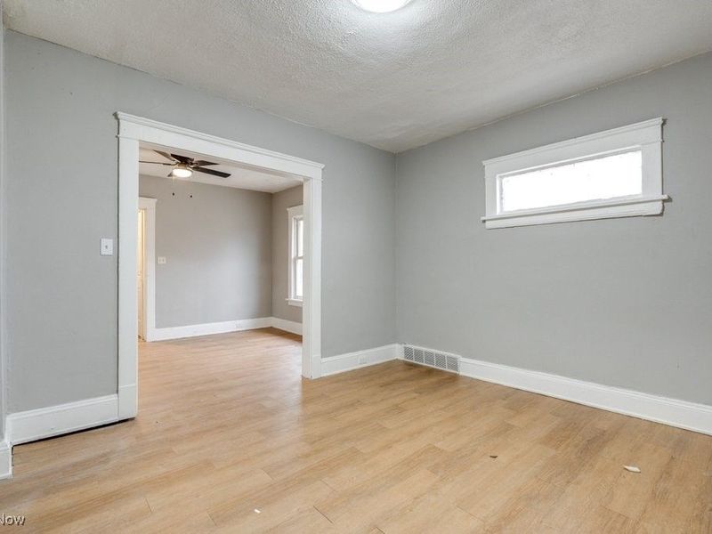 1093 E 147th Street, Cleveland, OH 44110 Photo 18