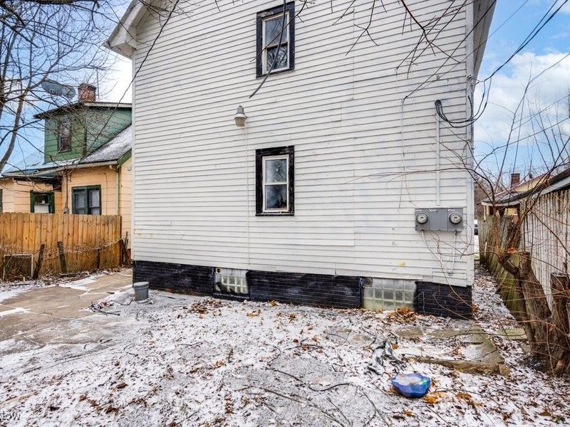 1093 E 147th Street, Cleveland, OH 44110 Photo 5