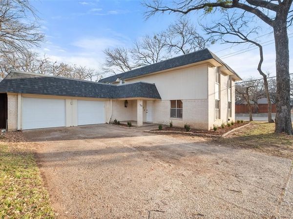701 Rocky Canyon Road, Arlington, TX 76012