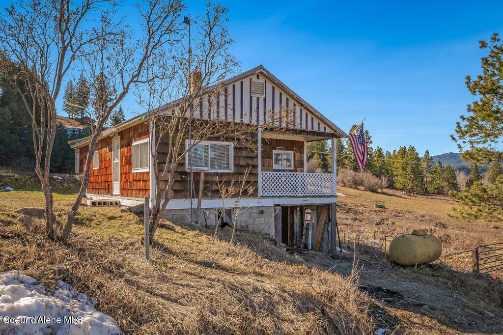 18387 S Old Lane Road, Cataldo, ID 83810 Main Photo