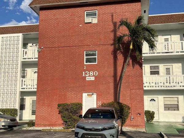 1380 NW 43rd Terrace, Unit 208, Lauderhill, FL 33313