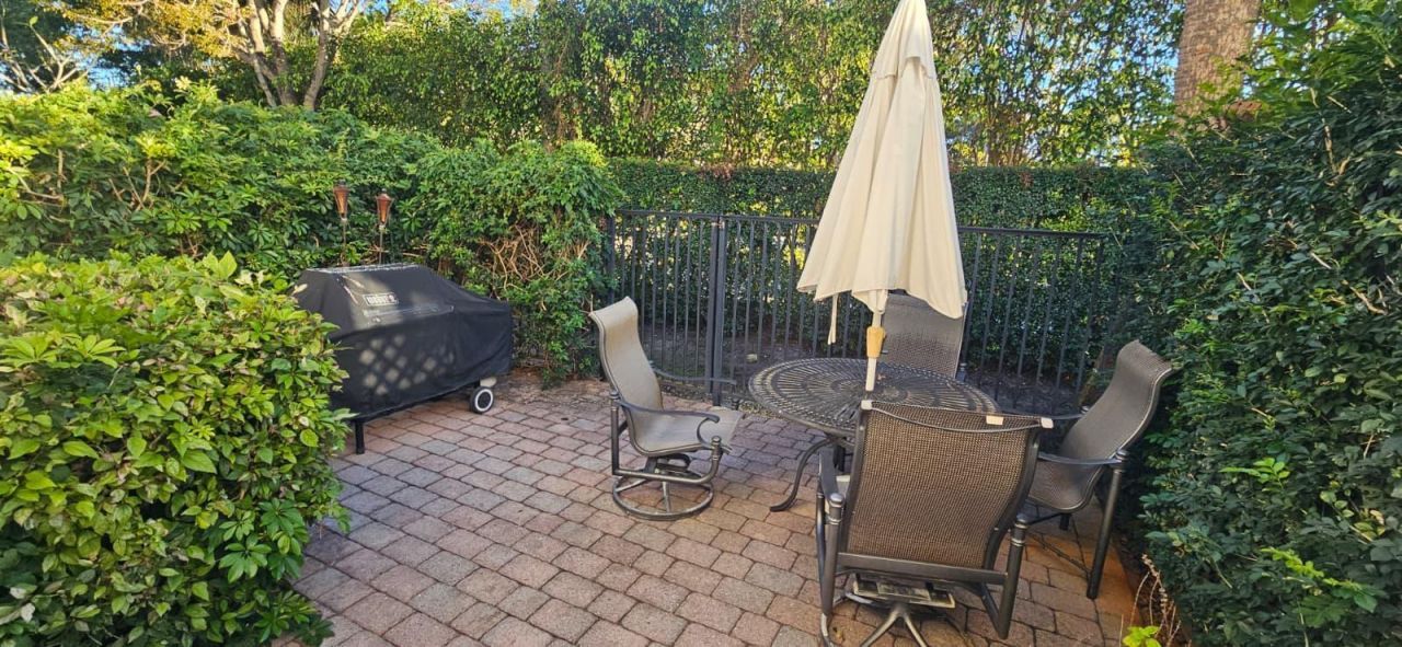 179 Las Brisas Circle, Hypoluxo, FL 33462 Photo