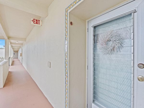 2540 Boundbrook Boulevard, Unit 209, Palm Springs, FL 33406