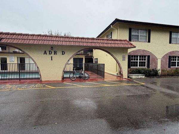 10701 Royal Palm Blvd, Unit 5, Coral Springs, FL 33065