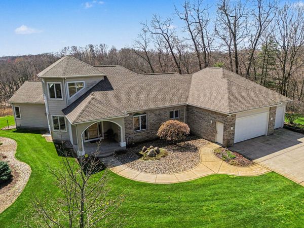 13927 Carter Lake Street, Jones, MI 49061