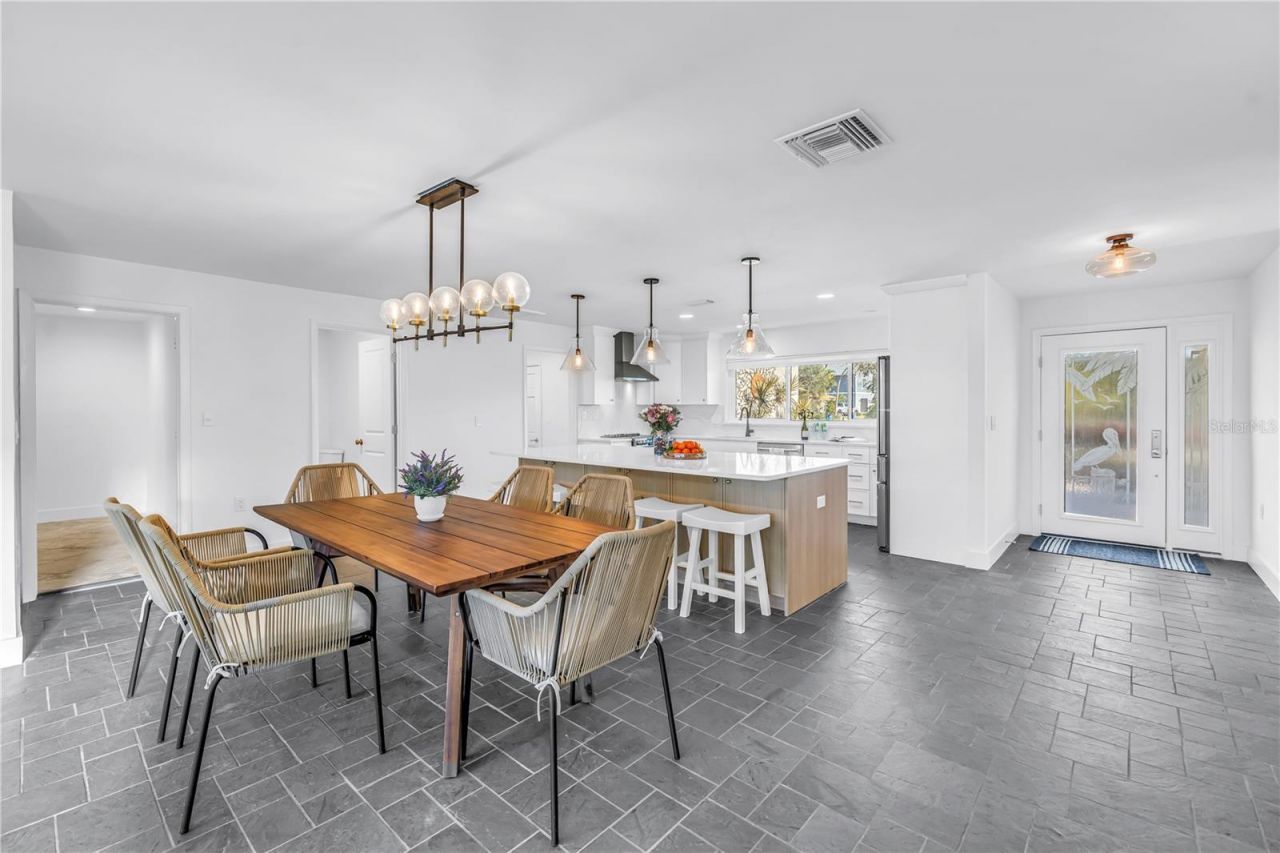 2890 Alton Drive, Saint Pete Beach, FL 33706 Photo