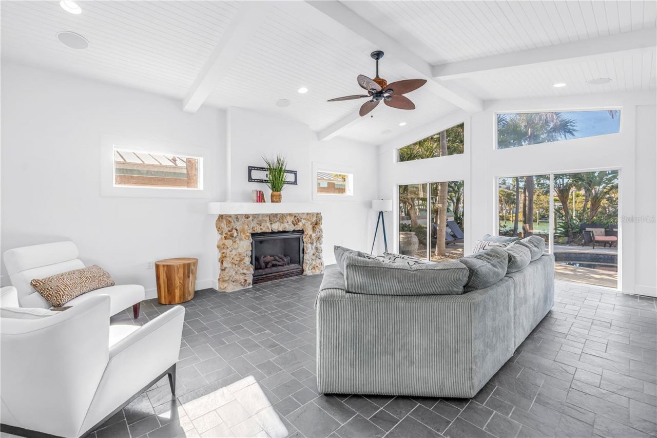 2890 Alton Drive, Saint Pete Beach, FL 33706 Photo