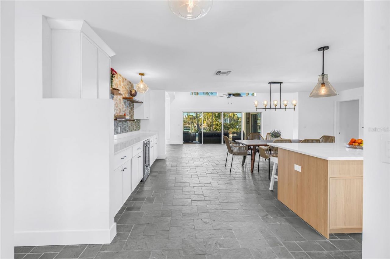 2890 Alton Drive, Saint Pete Beach, FL 33706 Photo