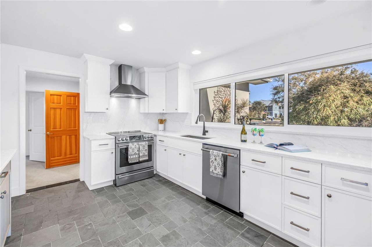 2890 Alton Drive, Saint Pete Beach, FL 33706 Photo