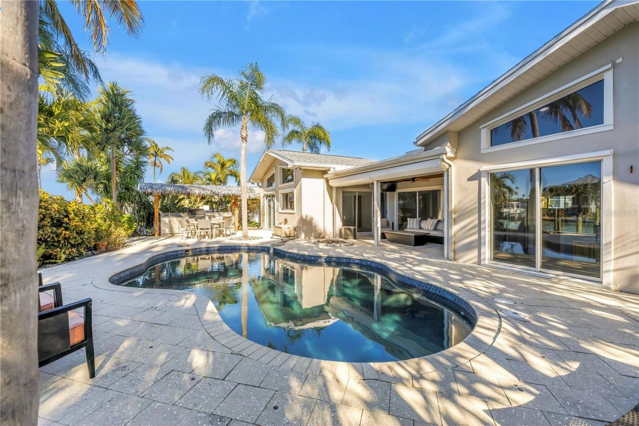 2890 Alton Drive, Saint Pete Beach, FL 33706 Photo