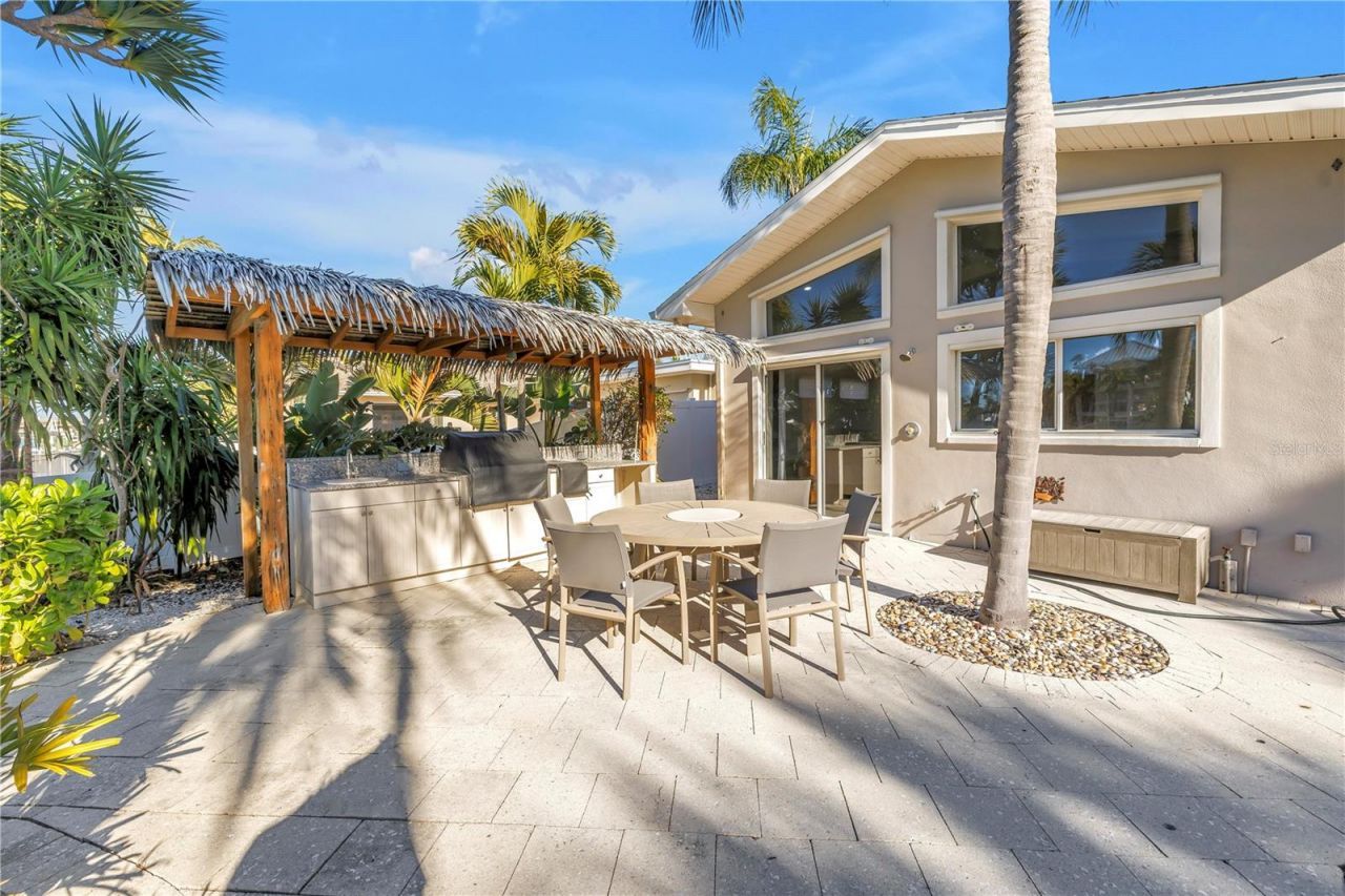 2890 Alton Drive, Saint Pete Beach, FL 33706 Photo