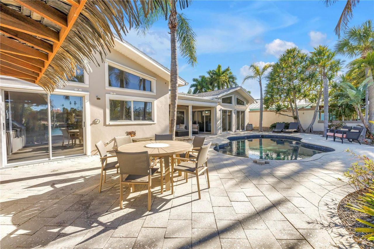 2890 Alton Drive, Saint Pete Beach, FL 33706 Photo