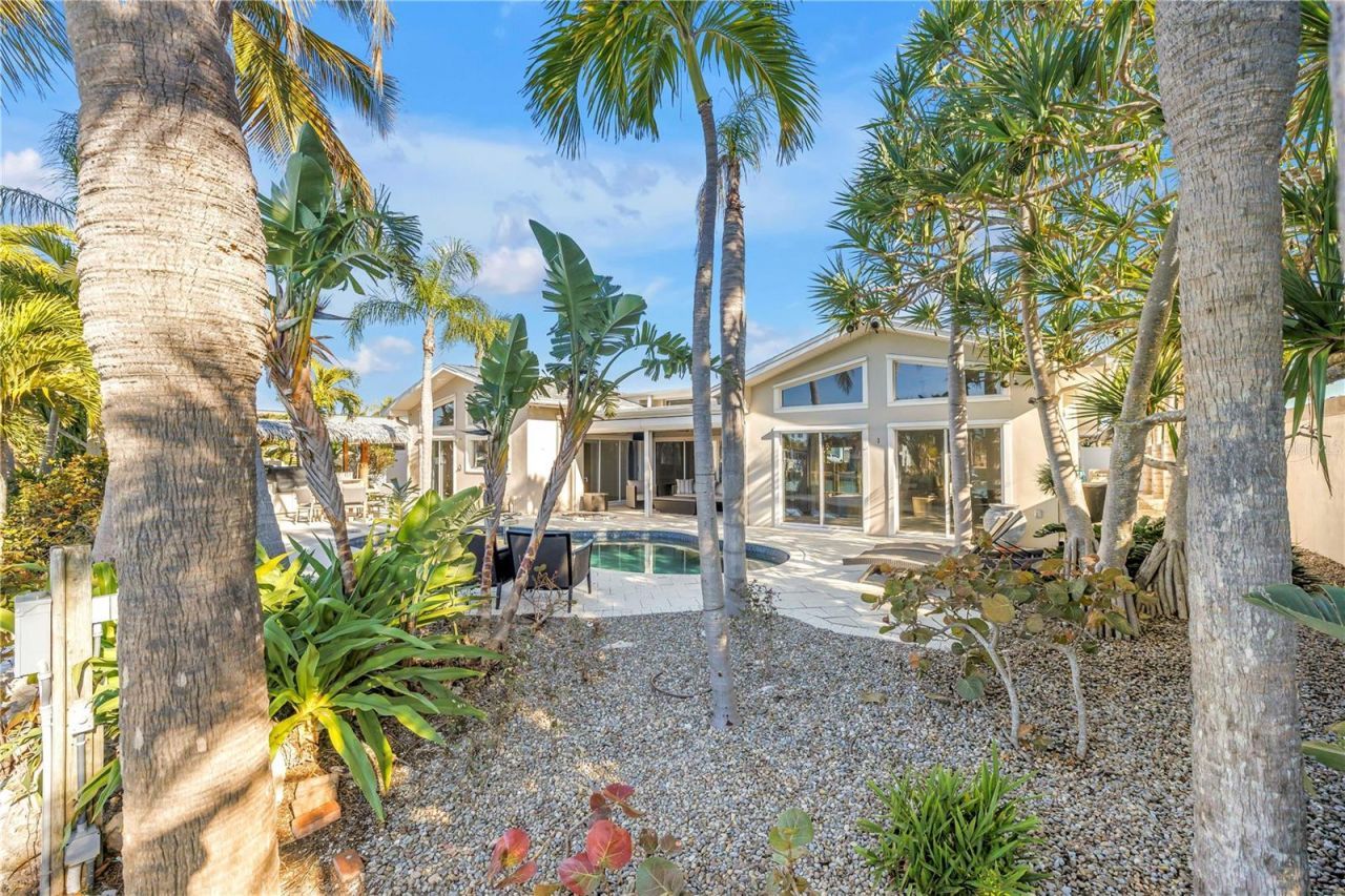 2890 Alton Drive, Saint Pete Beach, FL 33706 Photo