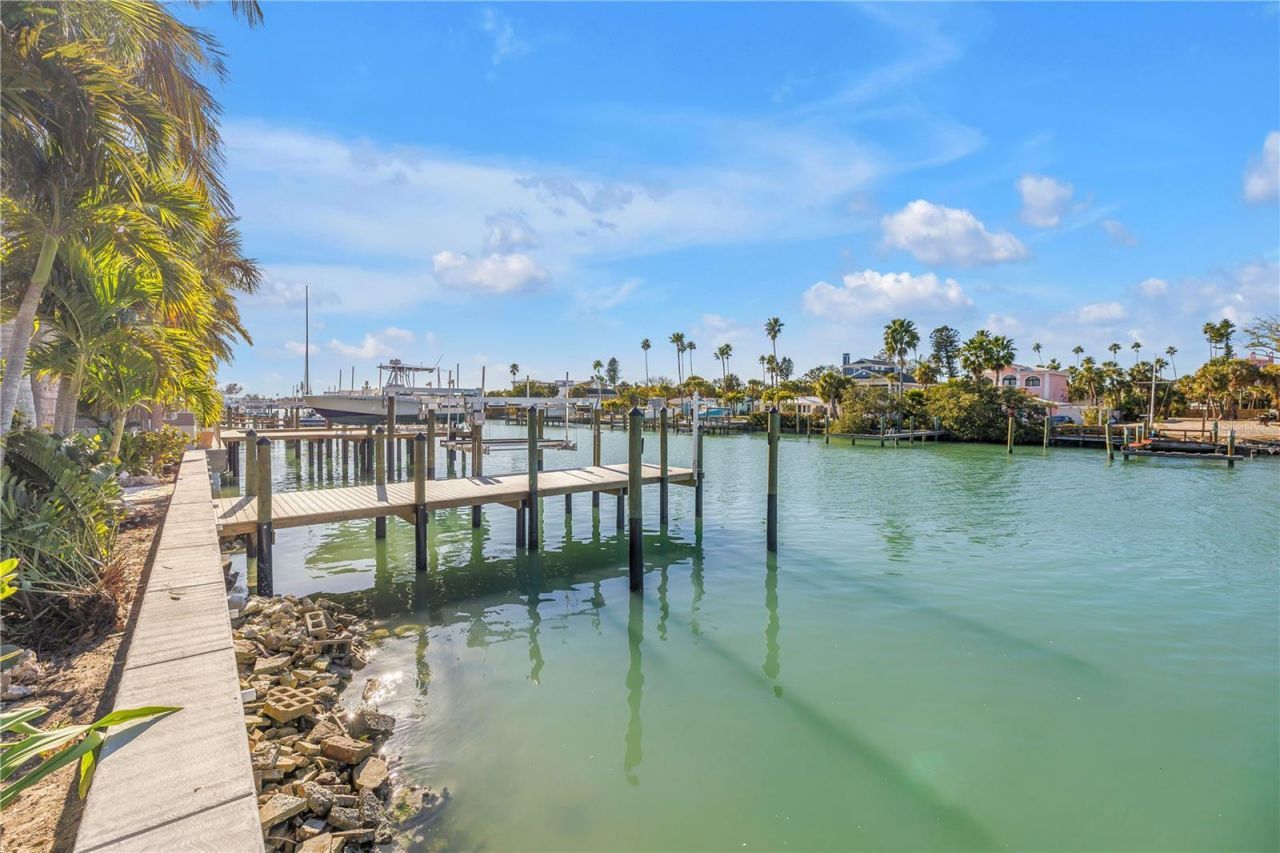 2890 Alton Drive, Saint Pete Beach, FL 33706 Photo