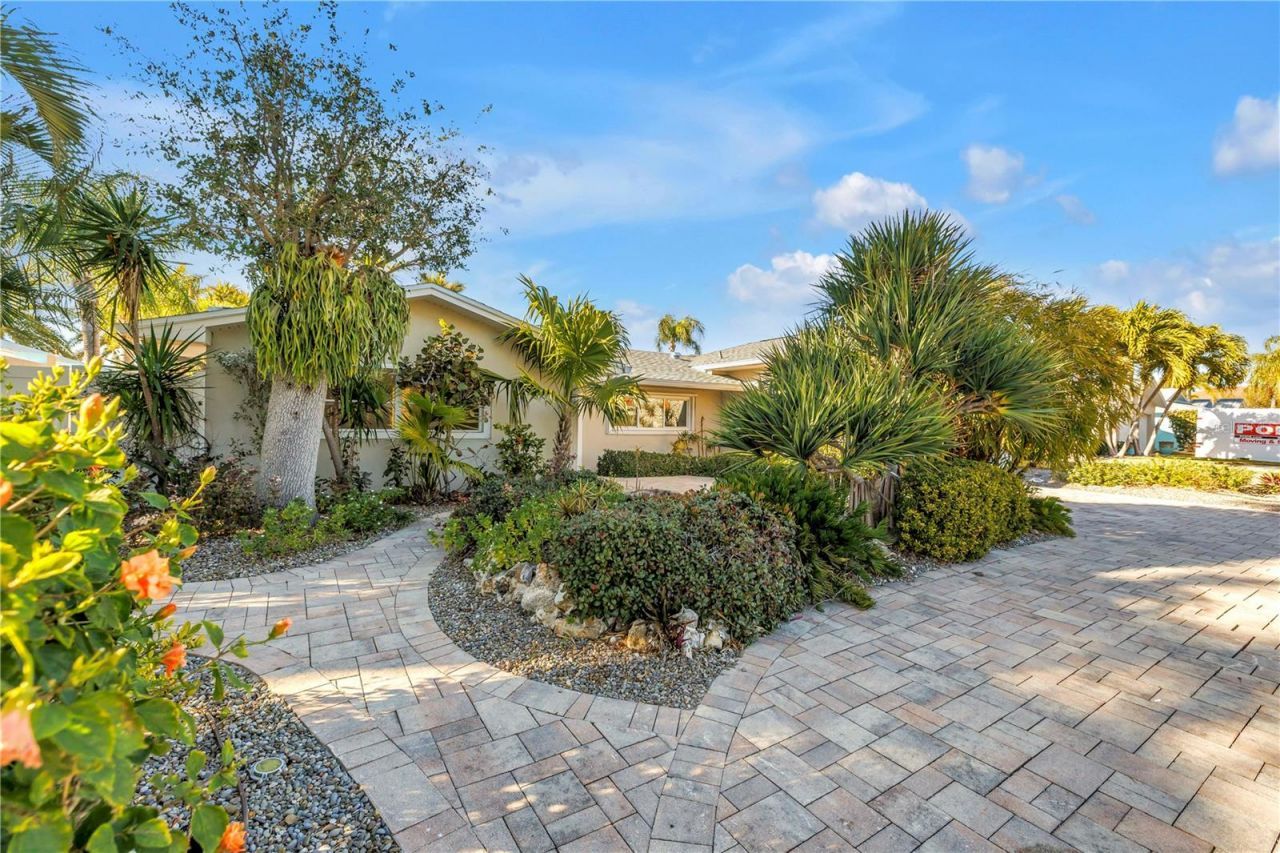 2890 Alton Drive, Saint Pete Beach, FL 33706 Photo