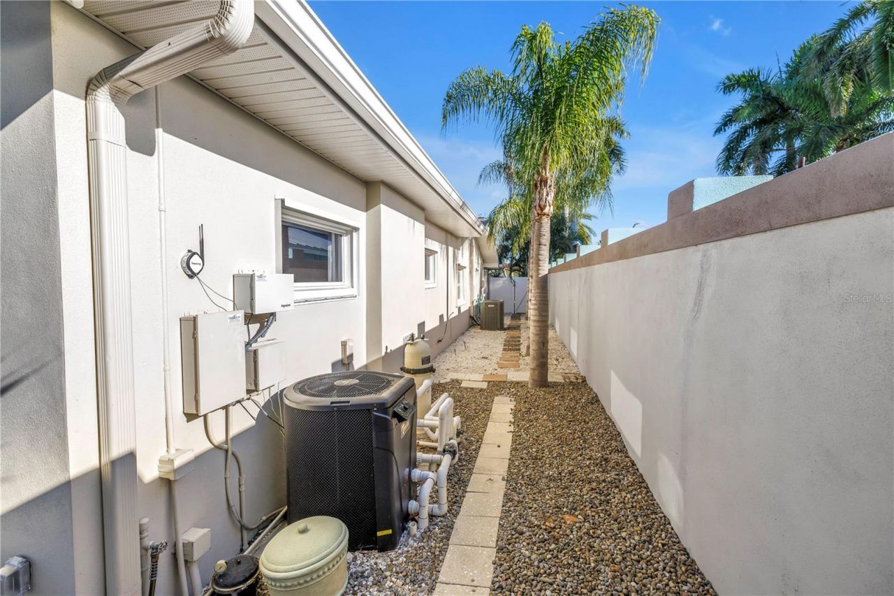 2890 Alton Drive, Saint Pete Beach, FL 33706 Photo