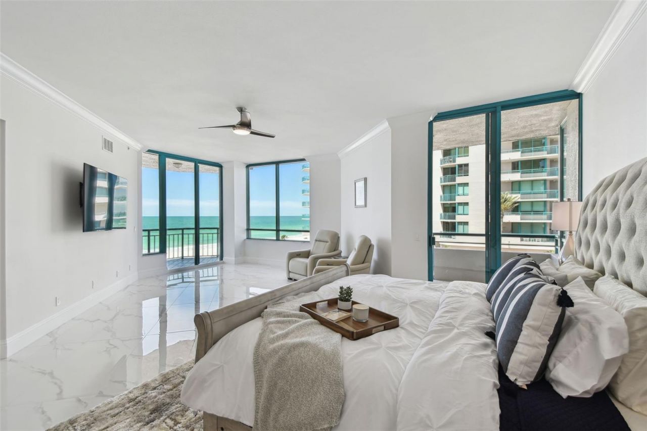 1560 Gulf Boulevard, Unit 306, Clearwater Beach, FL 33767 Photo