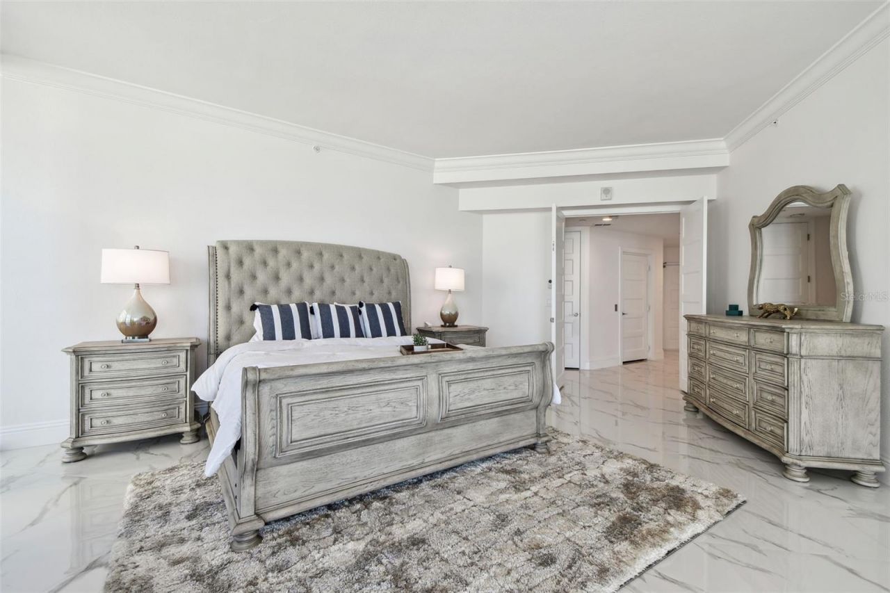 1560 Gulf Boulevard, Unit 306, Clearwater Beach, FL 33767 Photo