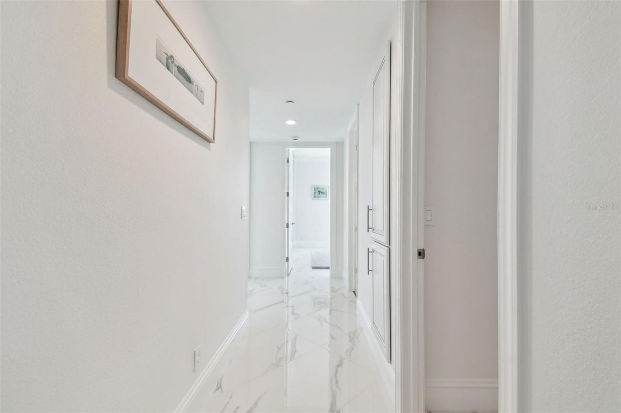 1560 Gulf Boulevard, Unit 306, Clearwater Beach, FL 33767 Photo