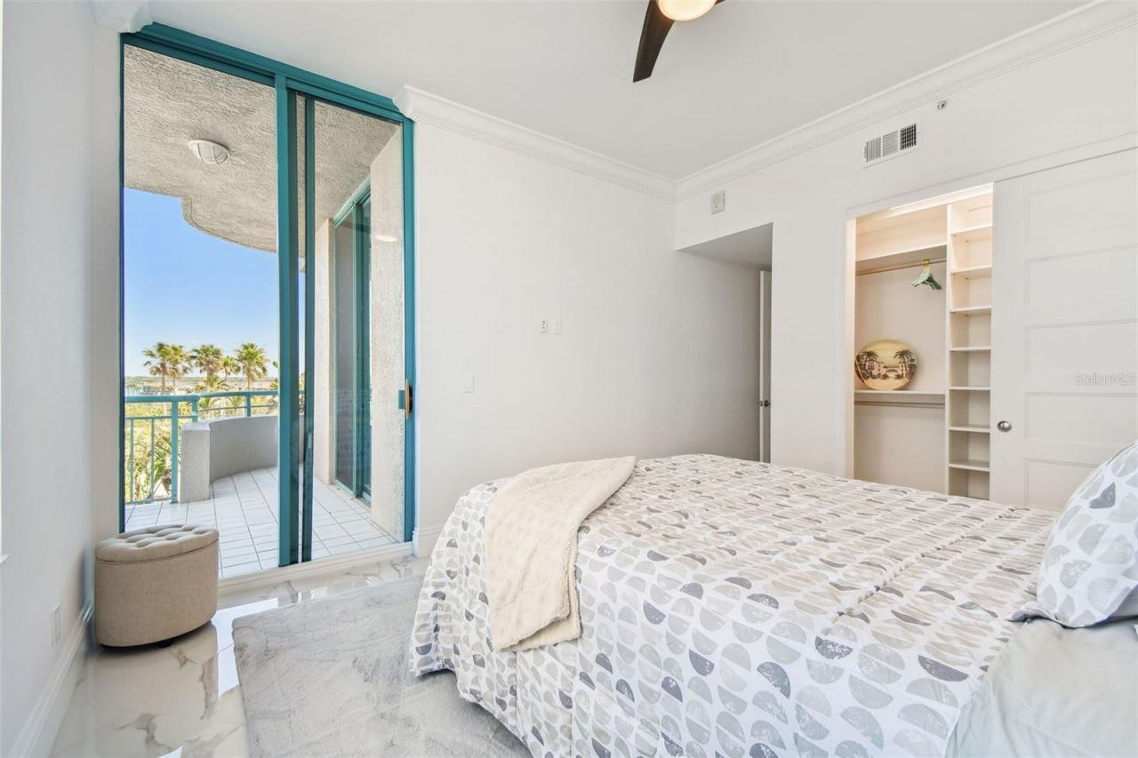 1560 Gulf Boulevard, Unit 306, Clearwater Beach, FL 33767 Photo