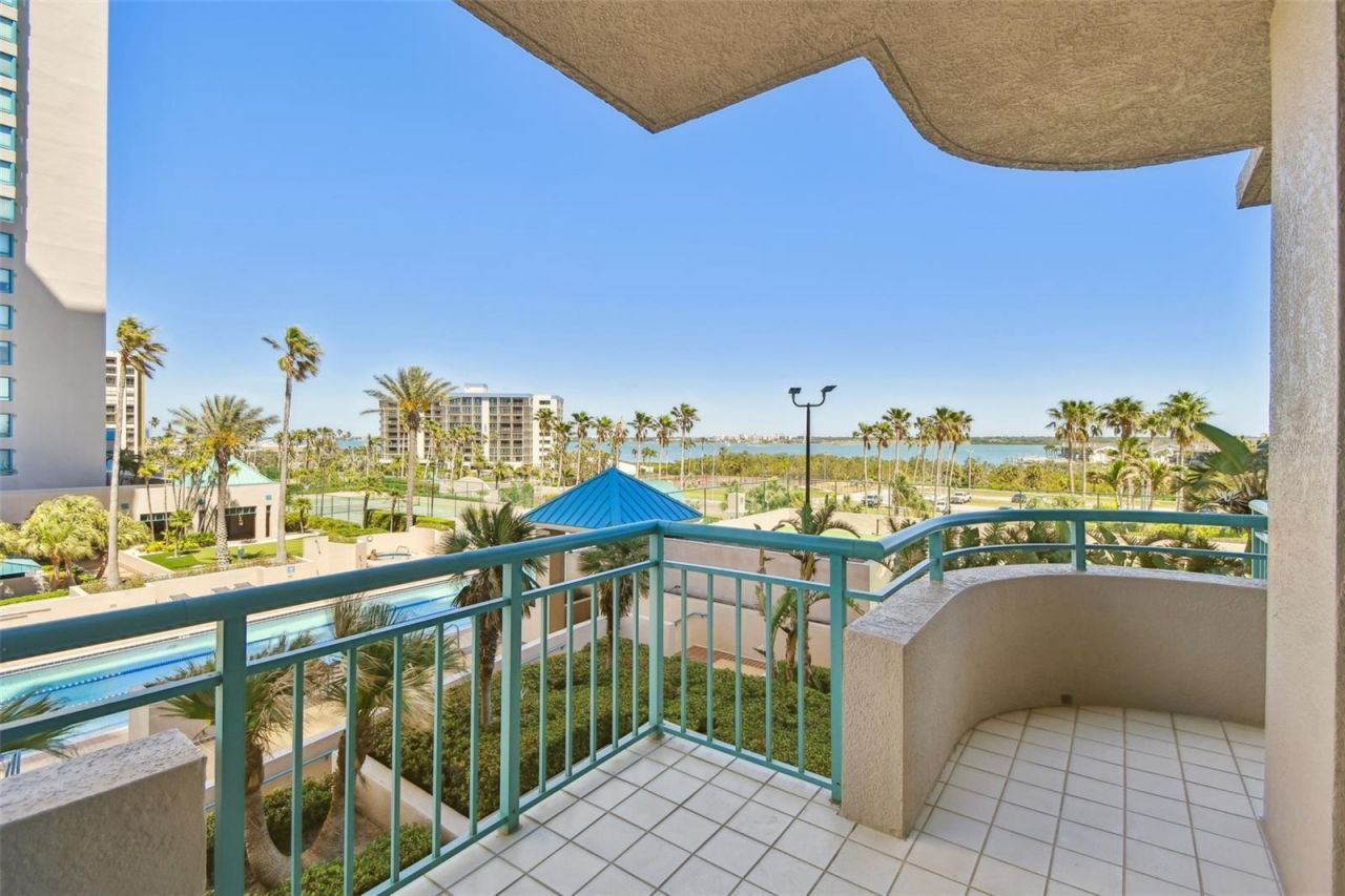 1560 Gulf Boulevard, Unit 306, Clearwater Beach, FL 33767 Photo