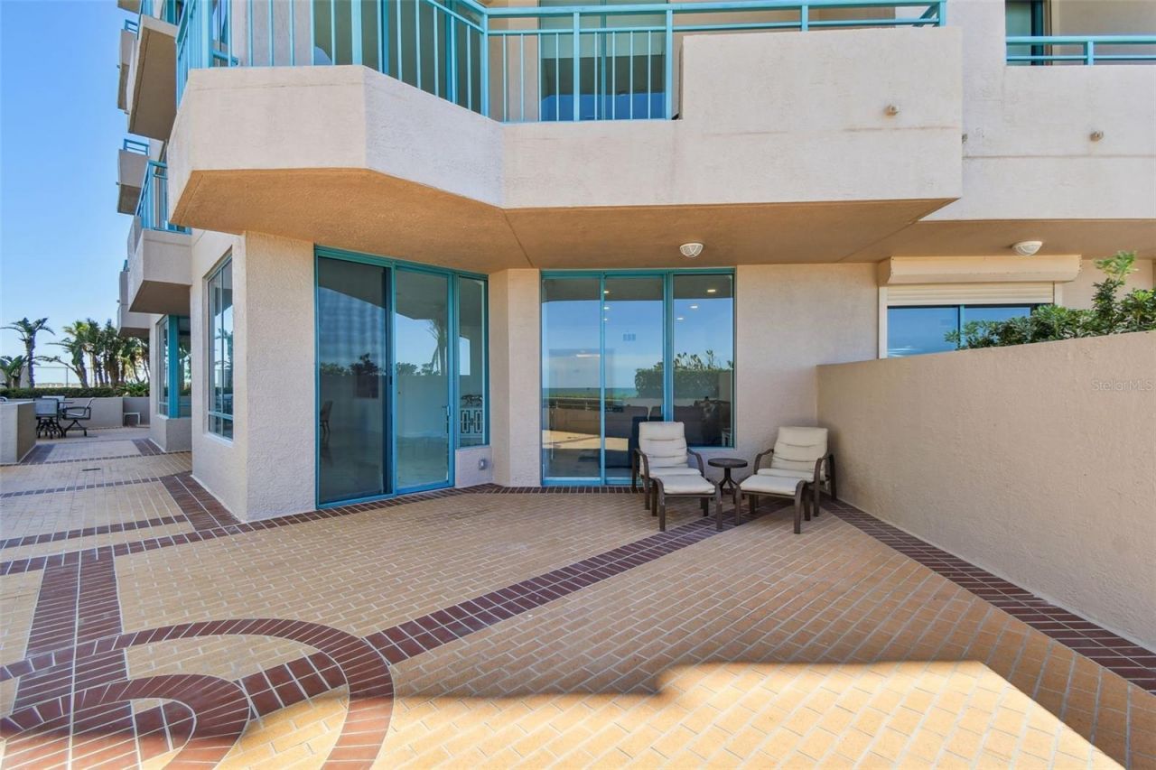 1560 Gulf Boulevard, Unit 306, Clearwater Beach, FL 33767 Photo