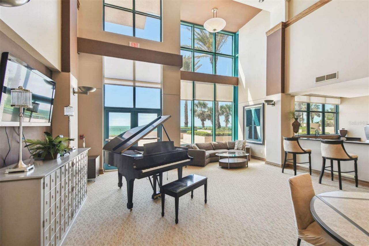 1560 Gulf Boulevard, Unit 306, Clearwater Beach, FL 33767 Photo