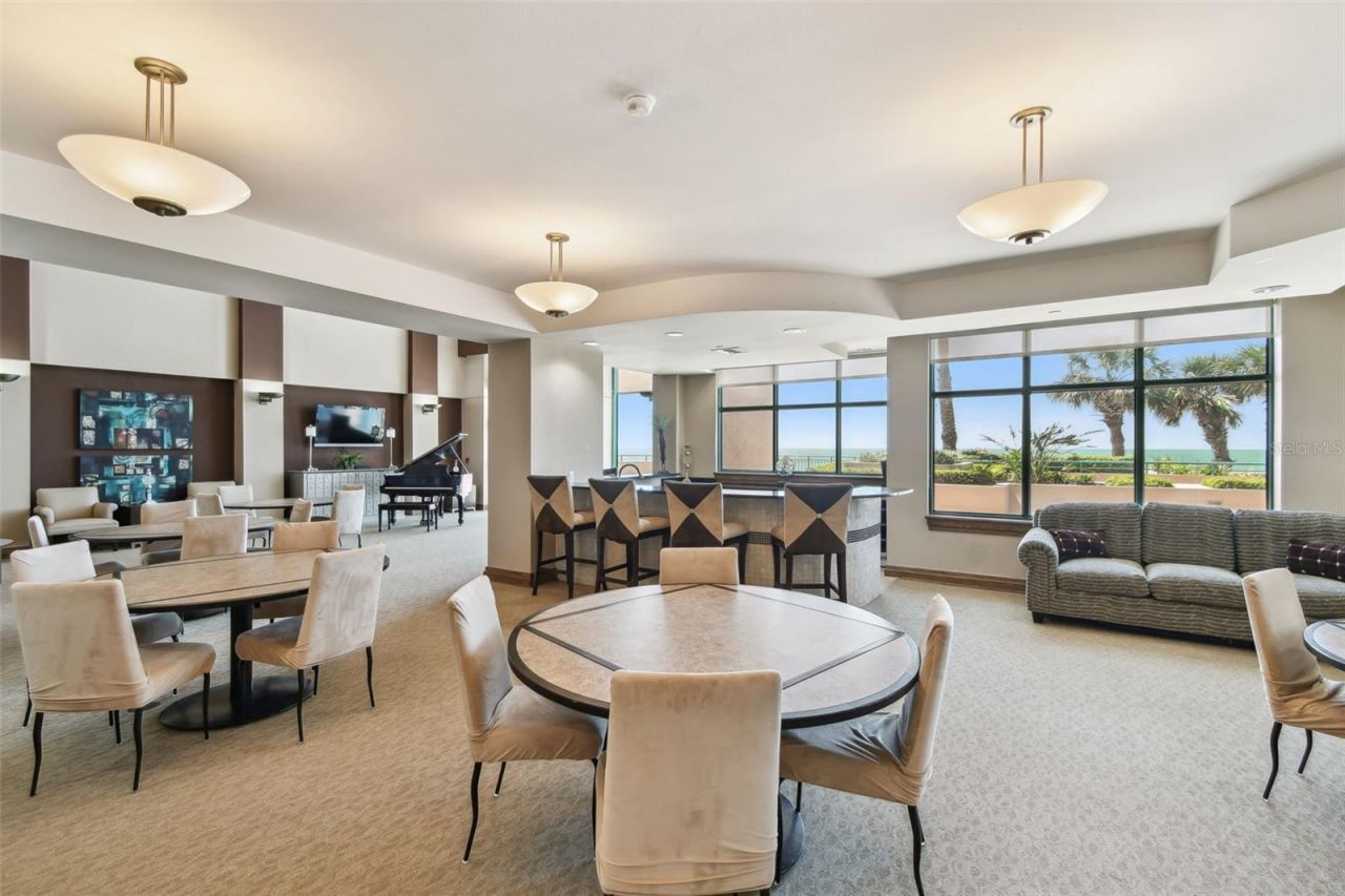 1560 Gulf Boulevard, Unit 306, Clearwater Beach, FL 33767 Photo