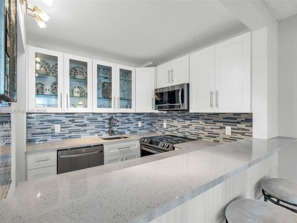 1116 E Cambridge E, Unit 1116, Deerfield Beach, FL 33442