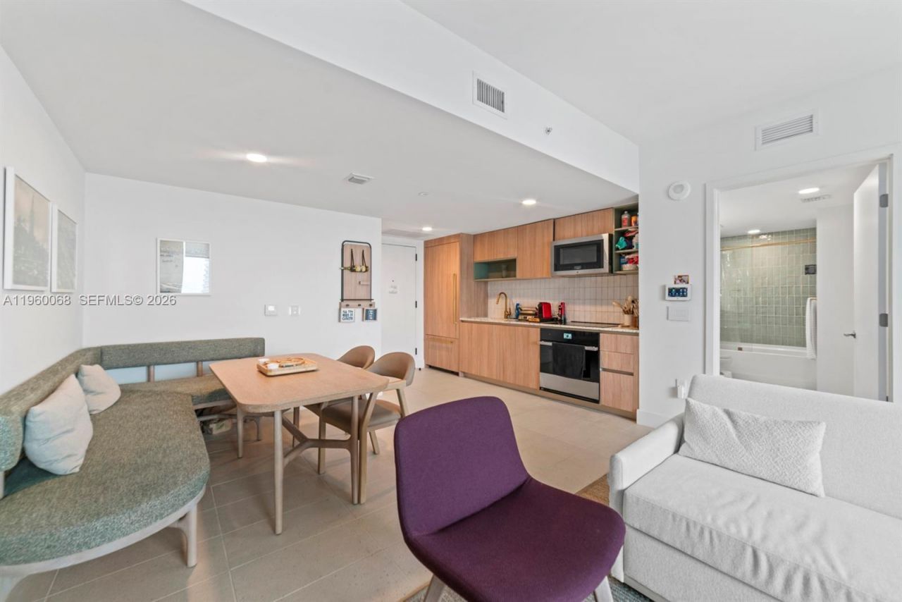 159 NE 6th St, Unit 4309, Miami, FL 33132 Photo