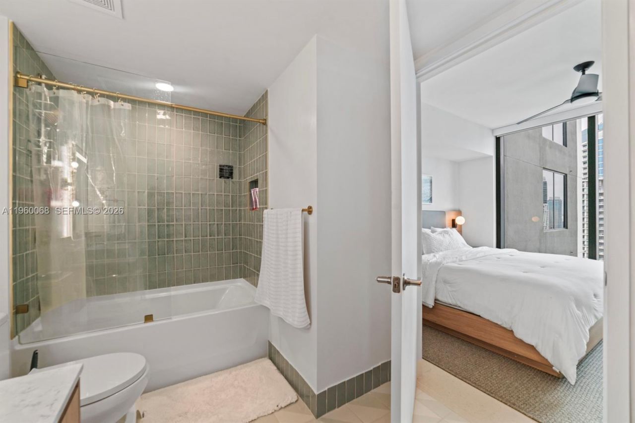 159 NE 6th St, Unit 4309, Miami, FL 33132 Photo