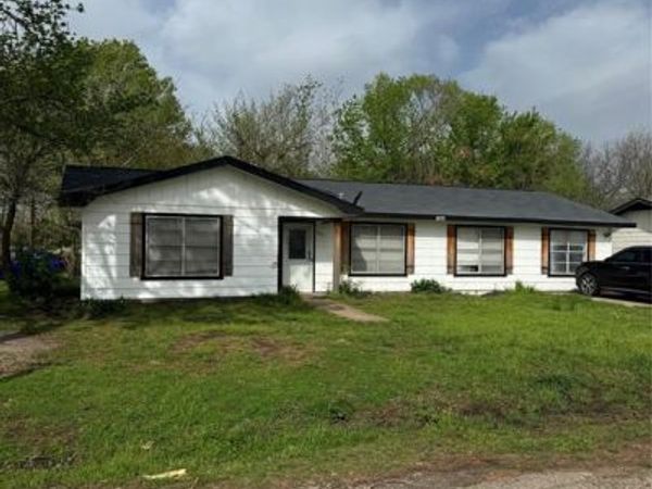 1020 10th Street, Cooper, TX 75432