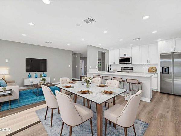 8219 E WHITTON Avenue, Scottsdale, AZ 85251